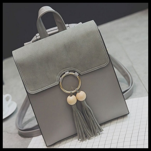 NEW CAMBRIDGE Tassel Backpack - Picture 2 of 6